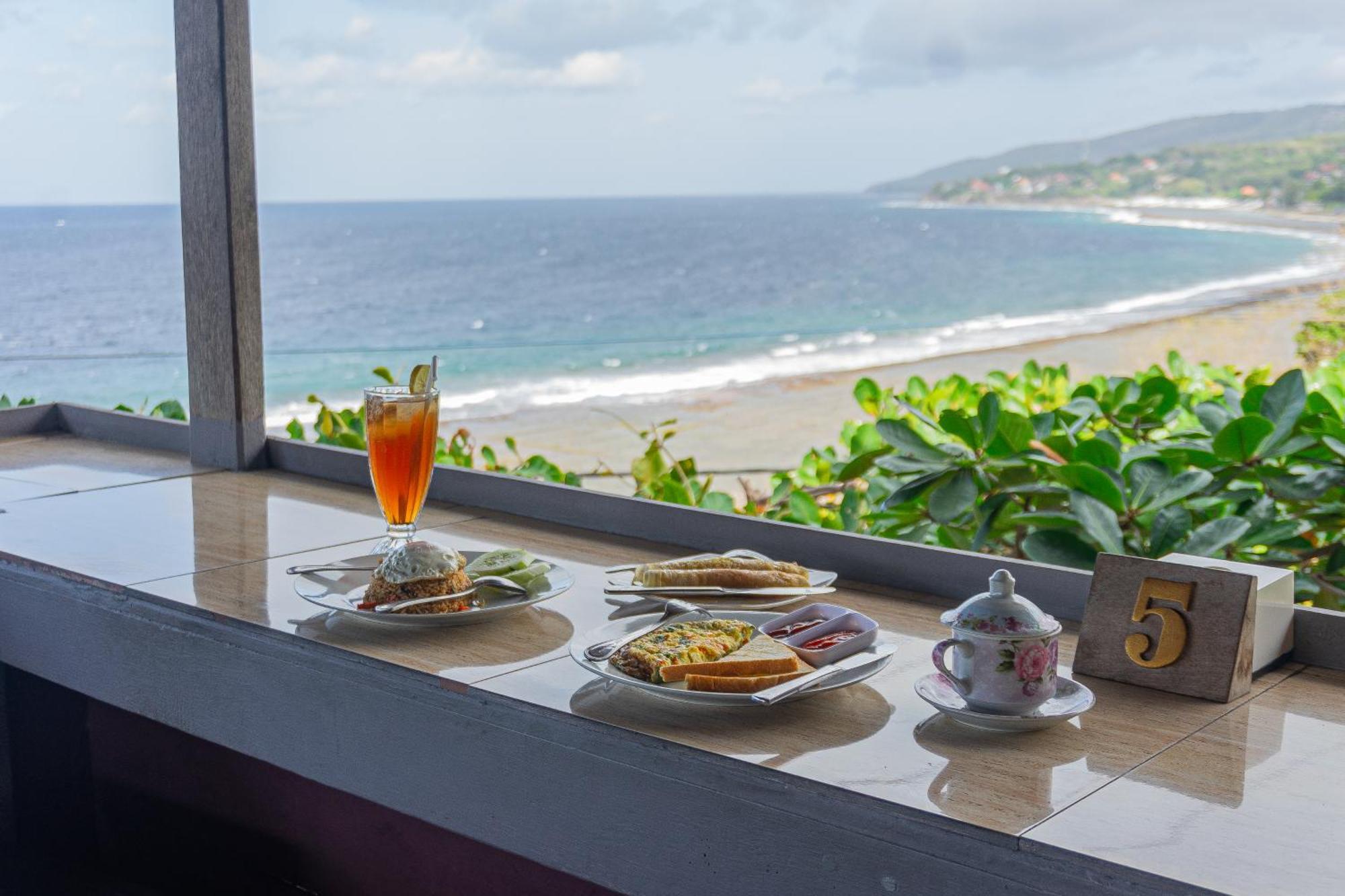 Manta Cottages With Sea View Batununggul Kültér fotó